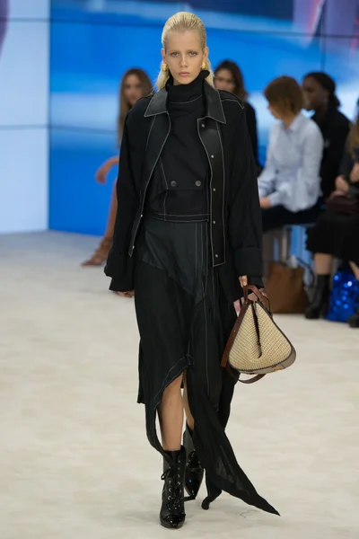 Look 42